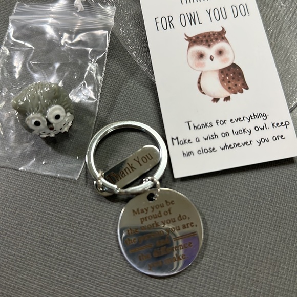 Thank You Keychain - Picture 3 of 4